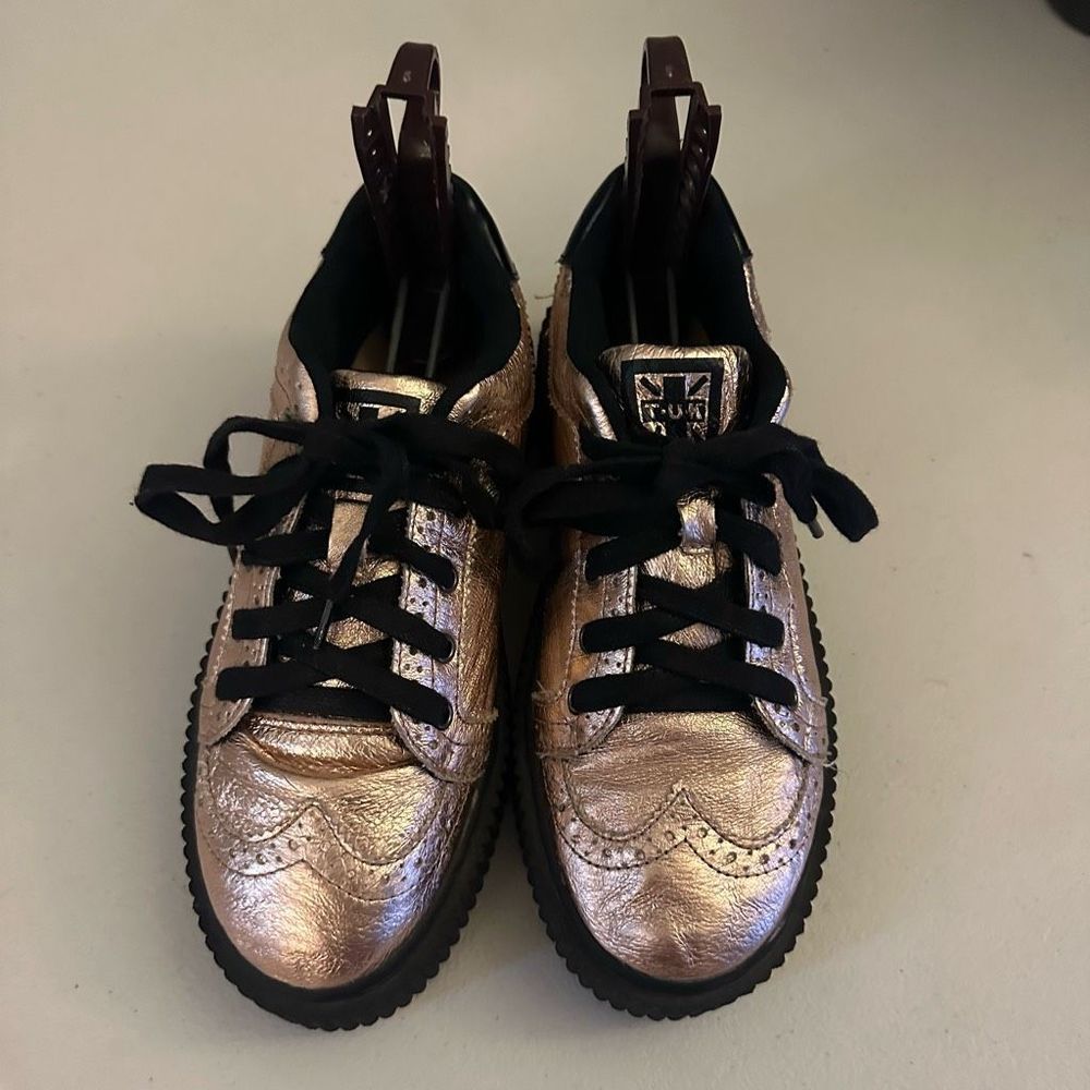 Tuk En Fait la Chine 8 creepers